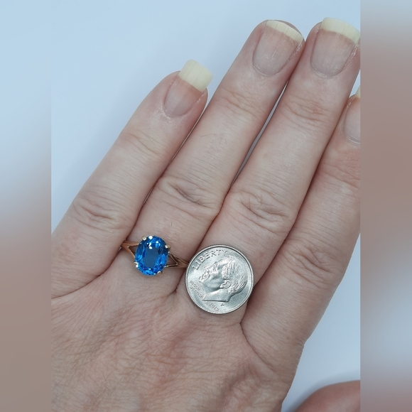 10k Blue topaz solid yellow gold ring - Picture 3 of 7